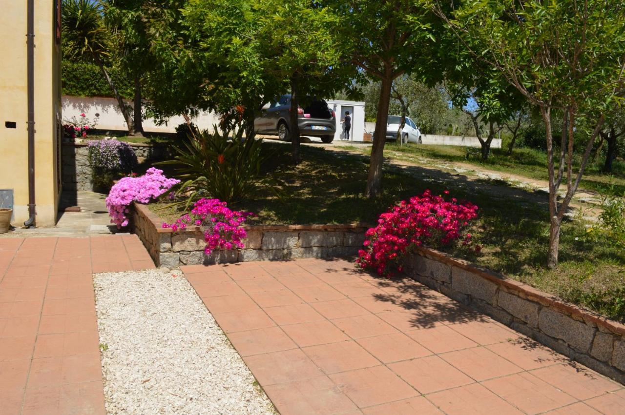 Casa Vacanze Da Anna ตอร์โตลี ภายนอก รูปภาพ